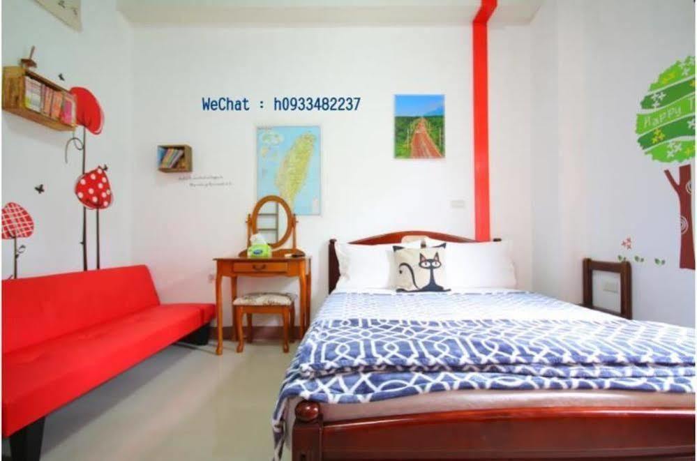 Ten Street B & B Kota Hualien Bagian luar foto